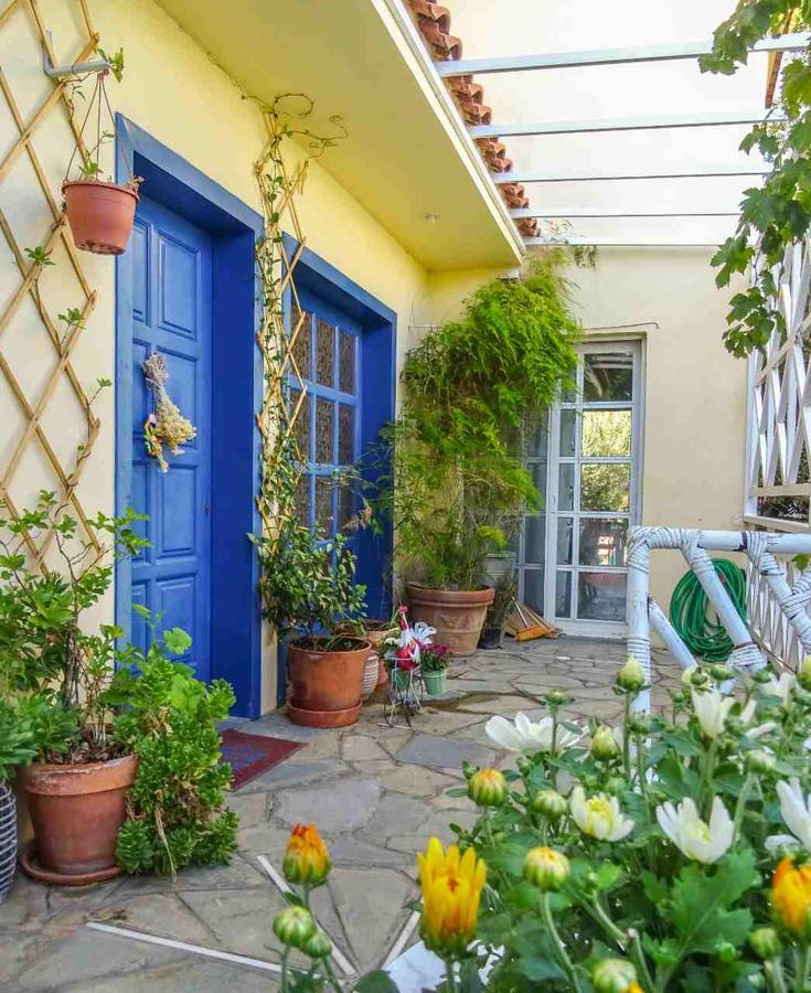 St. Thomas Bed And Breakfast Paianía Exterior photo
